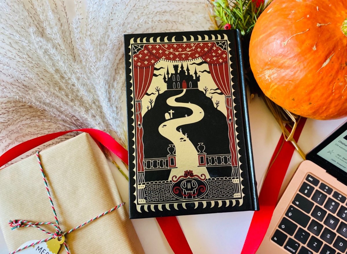 Dracula and Other Horror Classics (Barnes & Noble Omnibus Leatherbound Classics) by Bram Stoker Dracula and Other Horror Classics (Barnes & Noble Omnibus Leatherbound Classics) by Bram Stoker