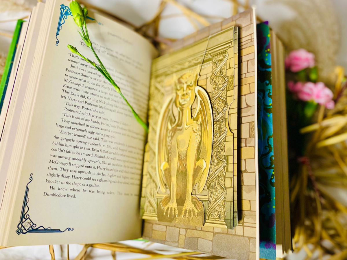 Harry Potter and the Chamber of Secrets: MinaLima Harry Potter and the Chamber of Secrets: MinaLima