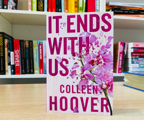 It Ends With Us by Colleen Hoover It Ends With Us by Colleen Hoover